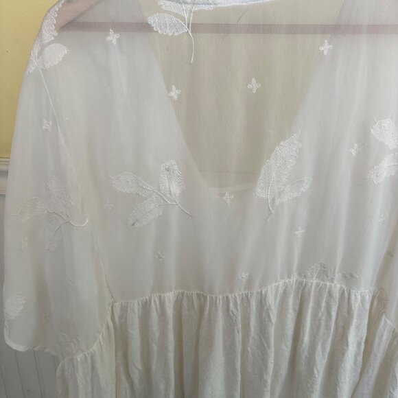 Free People Sheer White Embroidered Tunic Blouse Top Shirt M - Picture 3 of 4